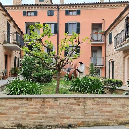 Scrigno Del Borgo-Intero Alloggio Montelupone 外观 照片