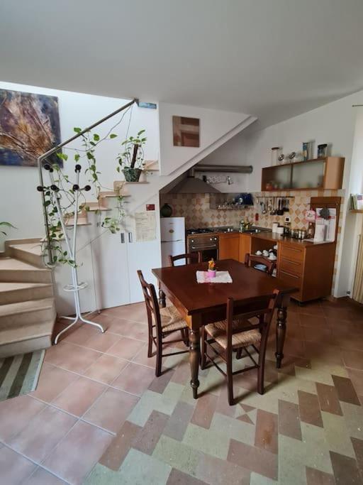 Scrigno Del Borgo-Intero Alloggio Montelupone 外观 照片